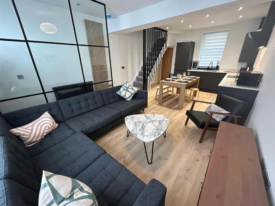 Caernarfon Modern Townhouse Snowdonia Villa ภายนอก รูปภาพ